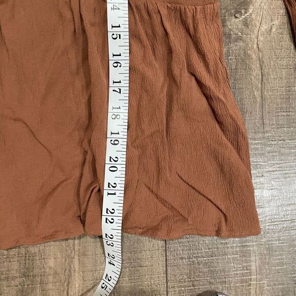 In Loom Women's Boho Peasant Top Size M - Brown with Embroidered Floral Design - Picture 12 of 12